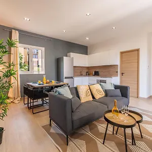 Appartement Superbe Avec Balcon Proche Monaco, Beausoleil